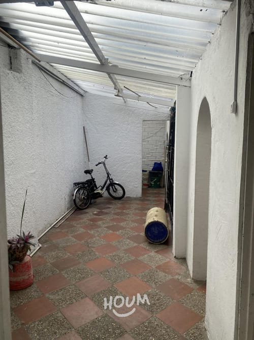 Casa de 5 alcobas en venta en Engativá, Bogotá, 220 m² · foto 2 de 10
