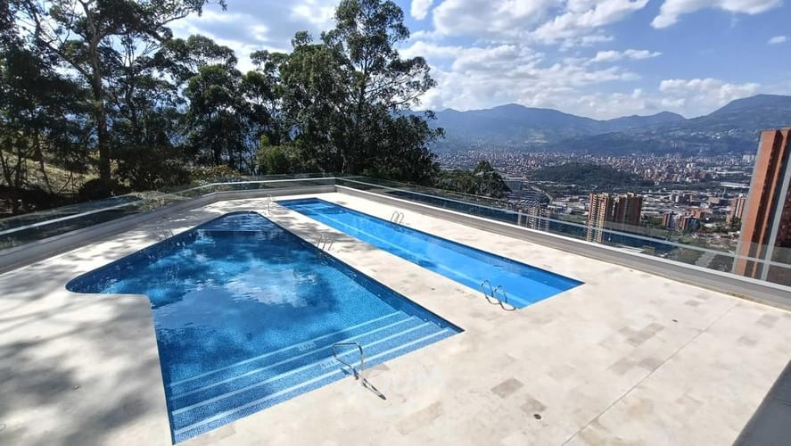 Apartamento de 3 alcobas en venta en El Poblado, Medellín, 88 m² · foto 14 de 22