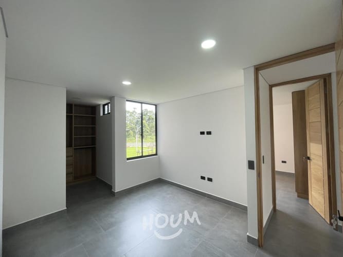 Casa de 4 alcobas en venta en El Porvenir, Rionegro, 242 m² · foto 6 de 24
