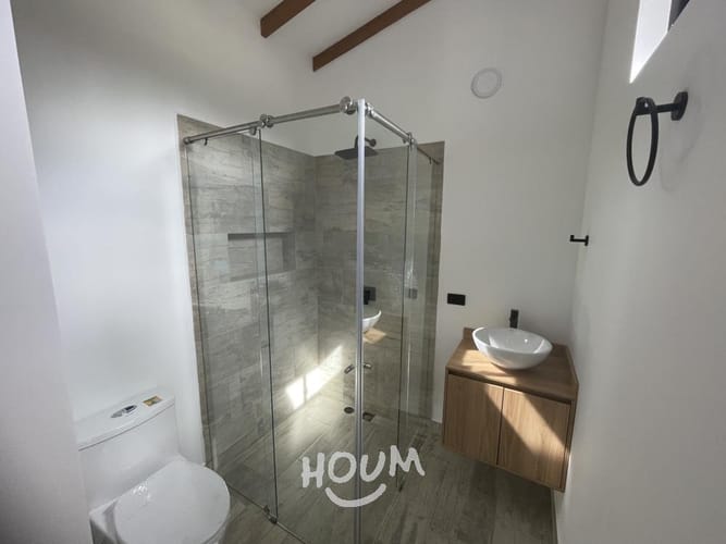 Casa de 4 alcobas en venta en El Porvenir, Rionegro, 242 m² · foto 13 de 24