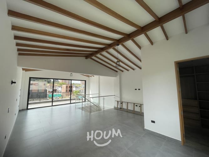 Casa de 4 alcobas en venta en El Porvenir, Rionegro, 242 m² · foto 16 de 24