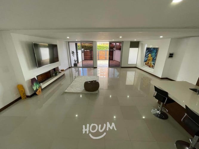 Casa de 4 alcobas en venta en Los Colegios, Rionegro, 365 m² · foto 2 de 23