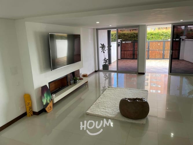 Casa de 4 alcobas en venta en Los Colegios, Rionegro, 365 m² · foto 8 de 23