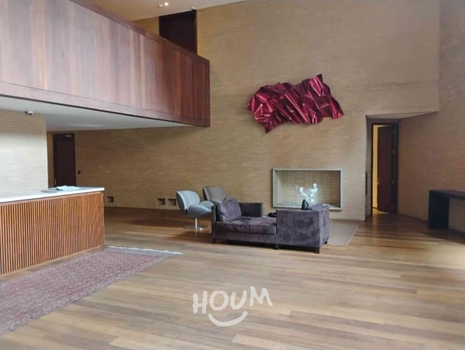 Apartamento de 3 alcobas en venta en Los Rosales, Bogotá, 352 m² · foto 2 de 24