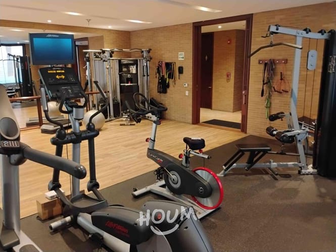 Apartamento de 3 alcobas en venta en Los Rosales, Bogotá, 352 m² · foto 8 de 24