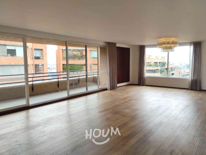 Apartamento de 3 alcobas en venta en Los Rosales, Bogotá, 352 m² · foto 14 de 24