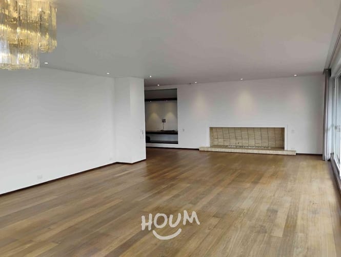 Apartamento de 3 alcobas en venta en Los Rosales, Bogotá, 352 m² · foto 15 de 24