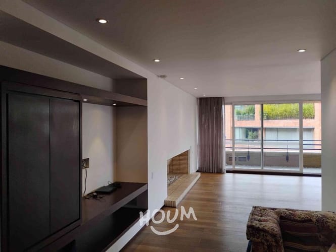 Apartamento de 3 alcobas en venta en Los Rosales, Bogotá, 352 m² · foto 22 de 24