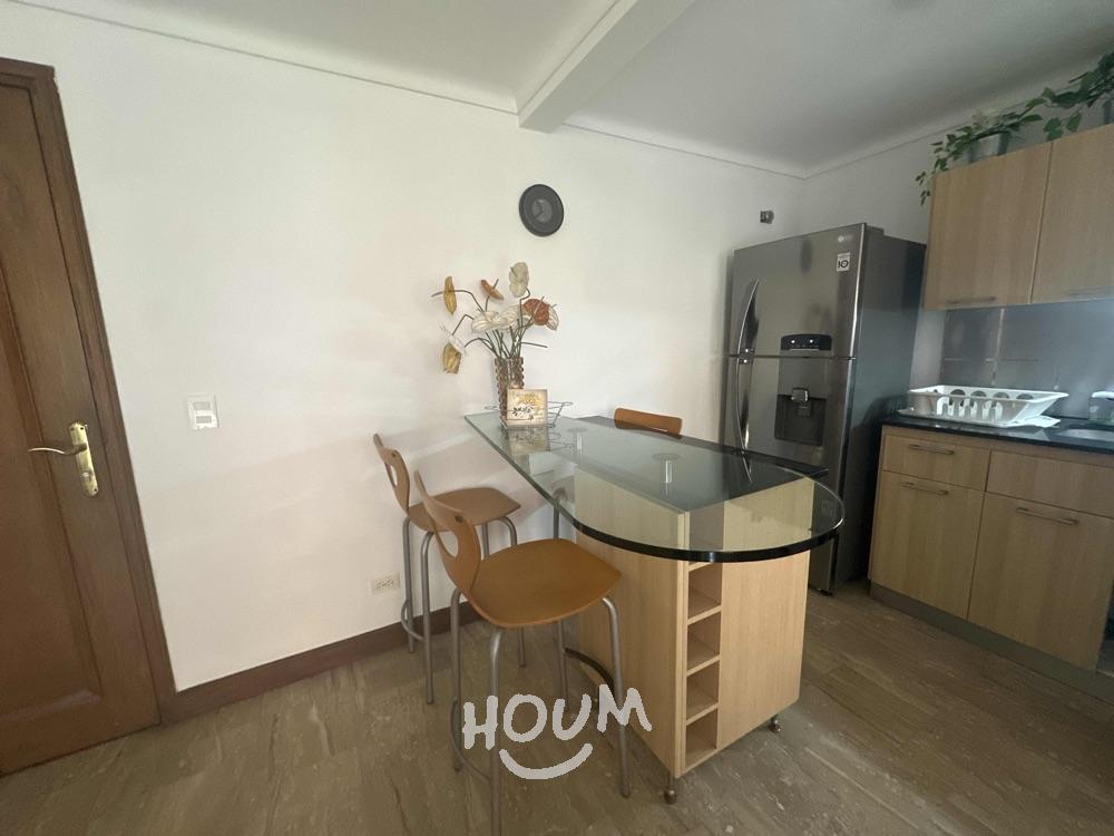 Apartamento en arriendo en El Poblado, Medellín · foto 3 de 15