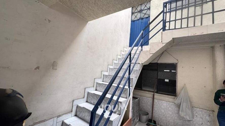 Casa de 10 alcobas en venta en Bravo Paez, Bogotá, 386 m² · foto 8 de 24