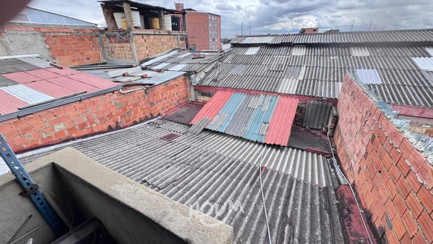 Casa de 10 alcobas en venta en Bravo Paez, Bogotá, 386 m² · foto 9 de 24