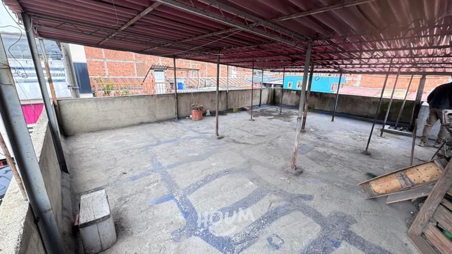 Casa de 10 alcobas en venta en Bravo Paez, Bogotá, 386 m² · foto 10 de 24
