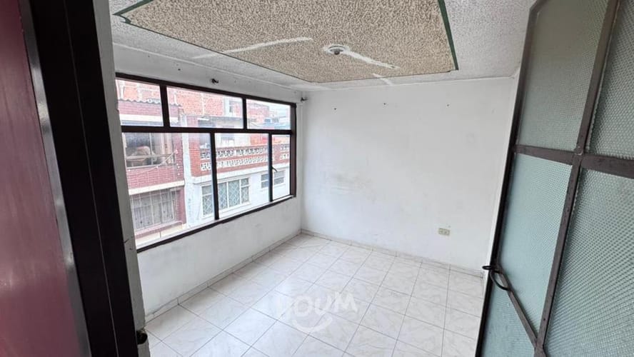 Casa de 10 alcobas en venta en Bravo Paez, Bogotá, 386 m² · foto 12 de 24