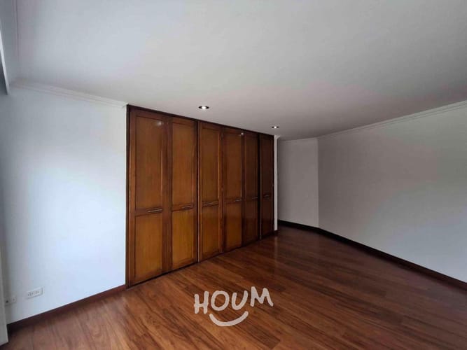 Apartamento de 3 alcobas en venta en Alhambra, Bogotá, 139 m² · foto 10 de 24