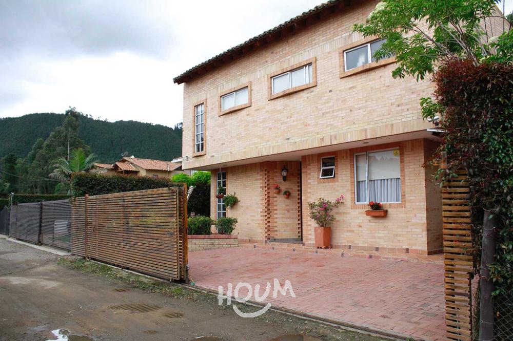 Casa en venta en Chuntame, Cajicá · foto 2 de 24