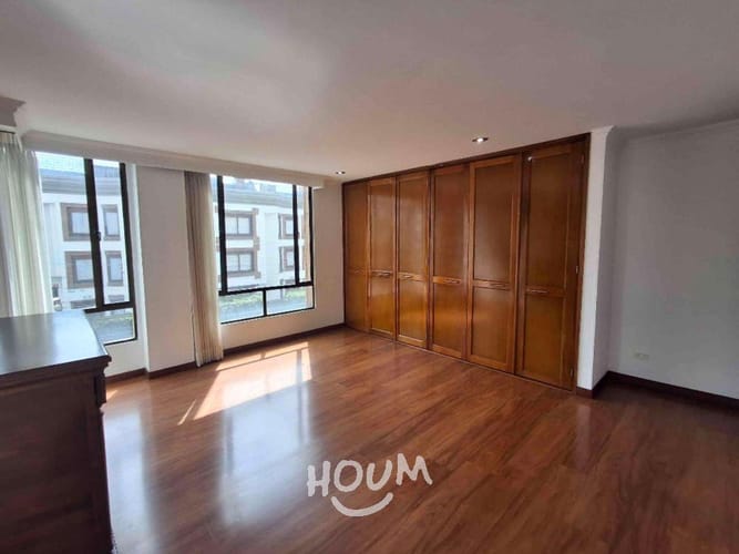 Apartamento de 3 alcobas en venta en Alhambra, Bogotá, 139 m² · foto 23 de 24
