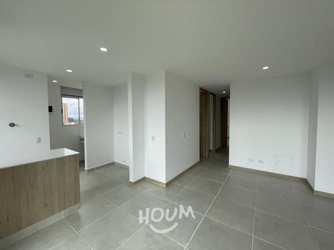 Apartamento de 3 alcobas en venta en Centro, Rionegro, 76 m² · foto 3 de 18