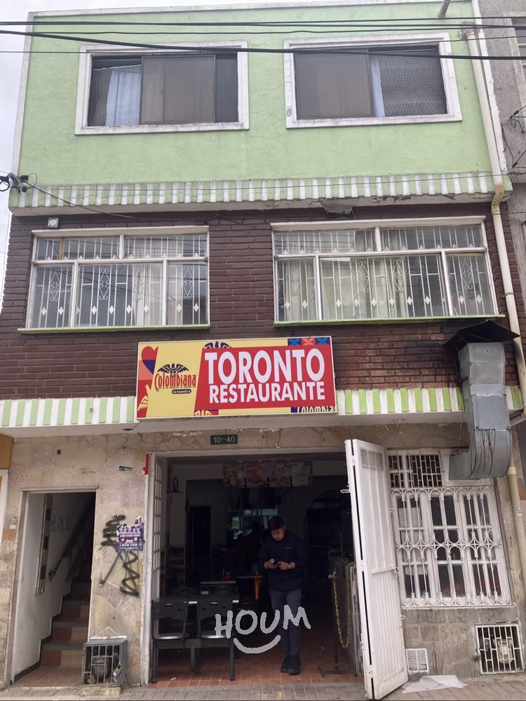Casa en venta en Ciudad Berna, Bogotá · foto 2 de 24