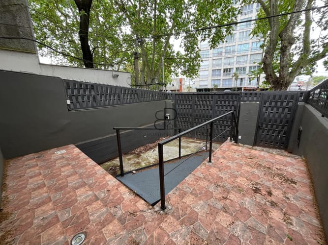 Alquiler o Venta Casa ideal Empresa La Blanqueada 160m2 · Foto 3