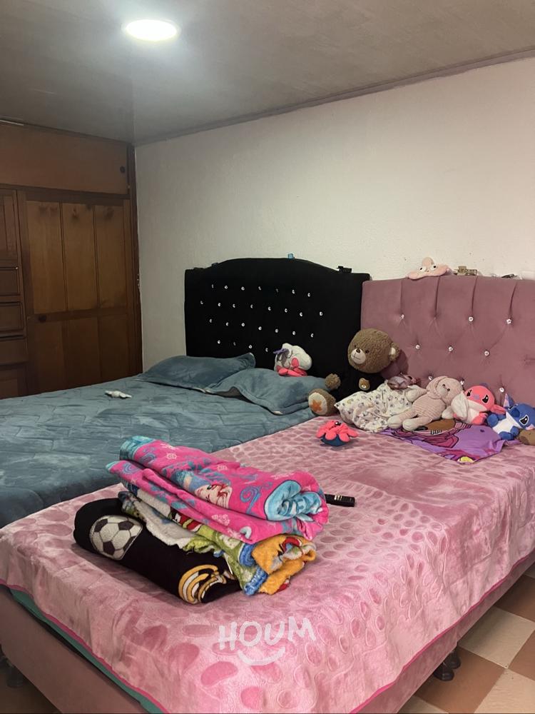 Casa en venta en Ciudad Berna, Bogotá · foto 13 de 24