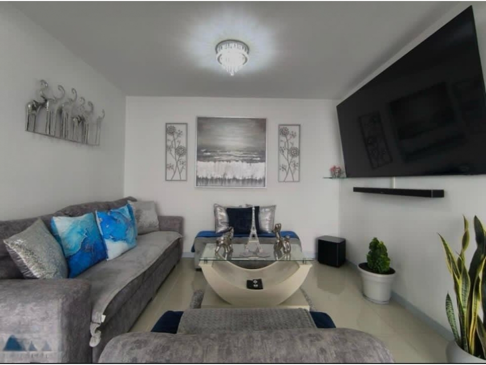 Apartamento en venta en La Cuenca, Envigado · foto 3 de 23