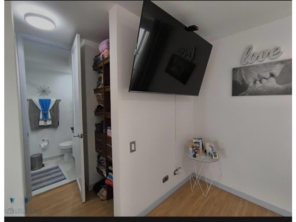 Apartamento en venta en La Cuenca, Envigado · foto 5 de 23