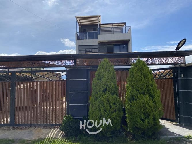 Casa de 3 alcobas en venta en Cota, 292 m² · foto 3 de 24
