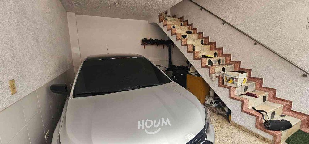Casa en venta en Escocia, Bogotá · foto 3 de 24