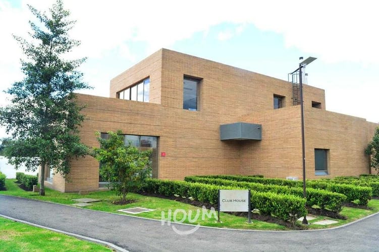 Casa de 3 alcobas en venta en Pueblo Viejo, Cota, 300 m² · foto 2 de 13
