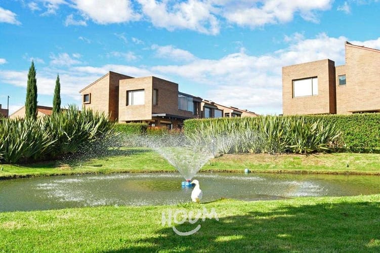 Casa de 3 alcobas en venta en Pueblo Viejo, Cota, 300 m² · foto 4 de 13