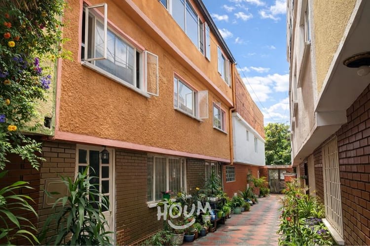 Casa de 5 alcobas en venta en Zona Centro, Madrid, 60 m² · foto 2 de 21