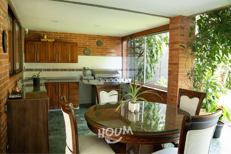 Casa en venta en Loma Del Chocho, Envigado · foto 4 de 24