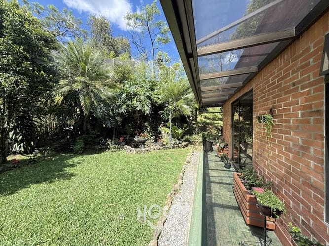 Casa en venta en Loma Del Chocho, Envigado · foto 8 de 24