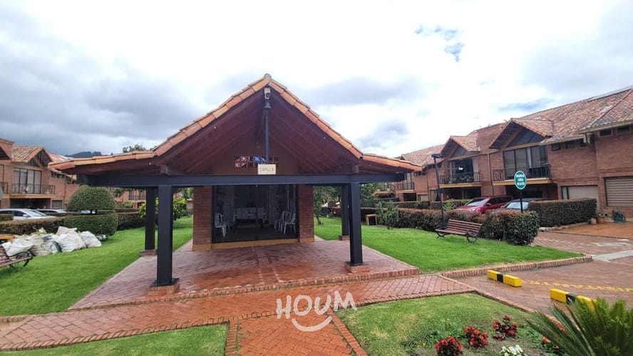 Casa de 5 alcobas en venta en Vereda La Balsa, Chía, 200 m² · foto 2 de 23