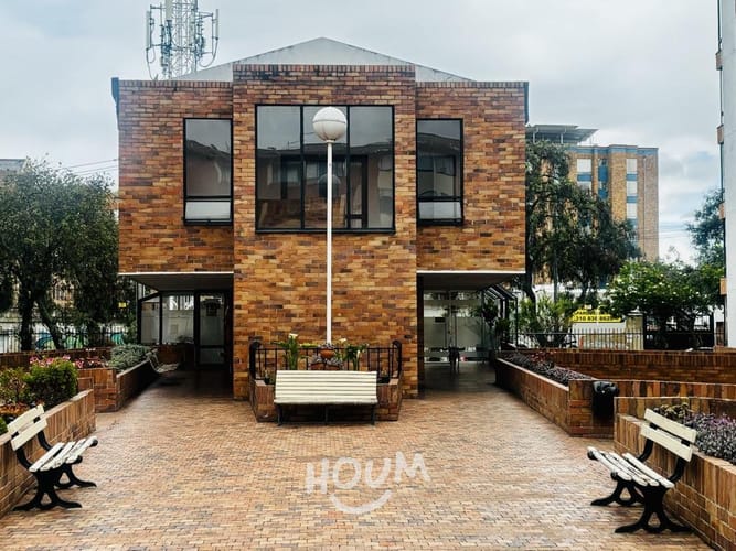 Apartamento de 3 alcobas en venta en Villas De Aranjuez, Bogotá, 69 m² · foto 2 de 23