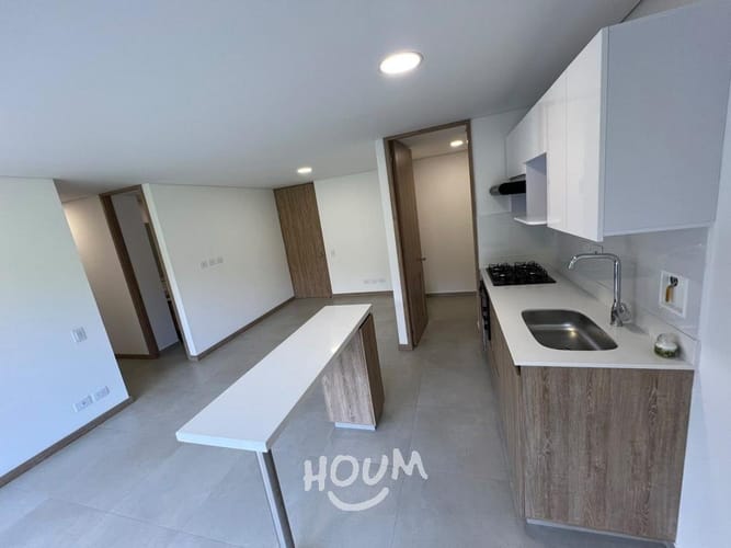 Apartamento de 3 alcobas en venta en Loma De La Doctora, Sabaneta, 72 m² · foto 2 de 18