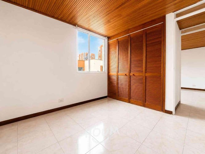 Apartamento de 3 alcobas en venta en Cedritos, Bogotá, 64 m² · foto 3 de 6