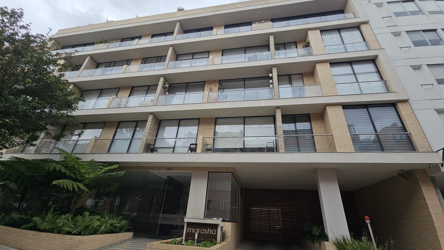 Apartaestudio en venta en Santa Barbara, Bogotá, 51 m² · foto 2 de 24
