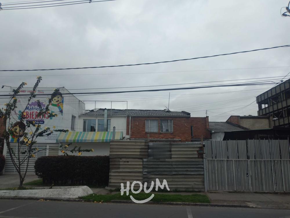 Casa en venta en Fontibon, Bogotá · foto 2 de 24