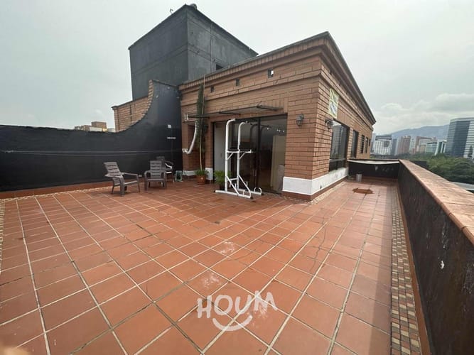 Apartamento de 7 alcobas en venta en El Poblado, Medellín, 240 m² · foto 3 de 24