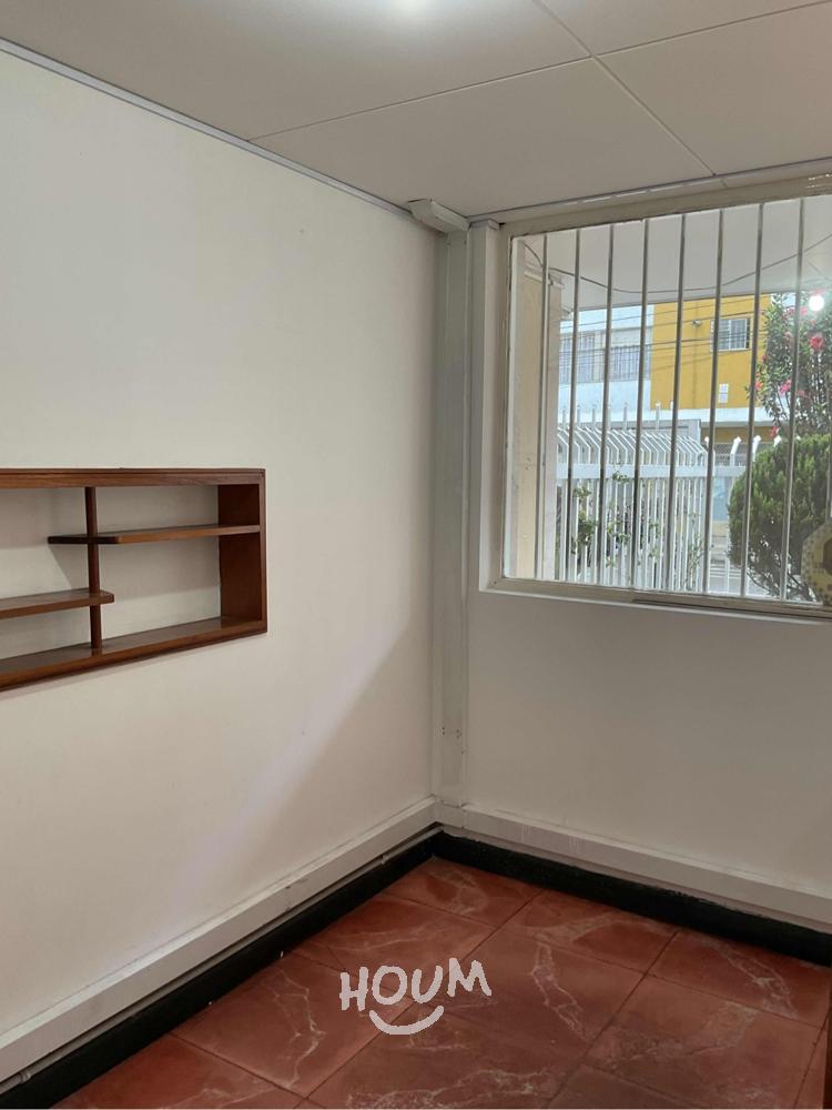 Casa en venta en Quinta Paredes, Bogotá · foto 5 de 24