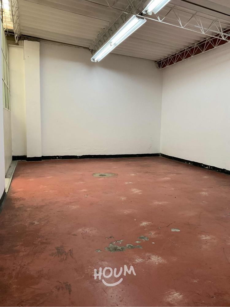 Casa en venta en Quinta Paredes, Bogotá · foto 13 de 24