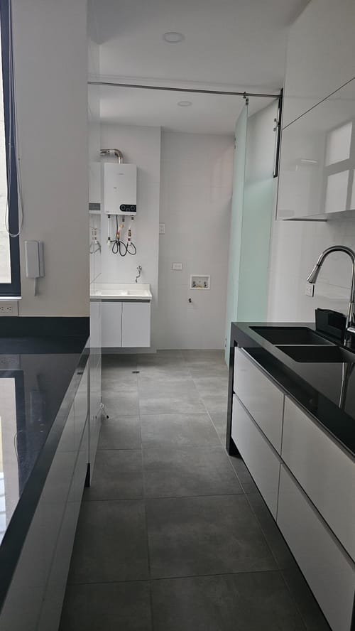 Apartaestudio en venta en Santa Barbara, Bogotá, 51 m² · foto 7 de 24