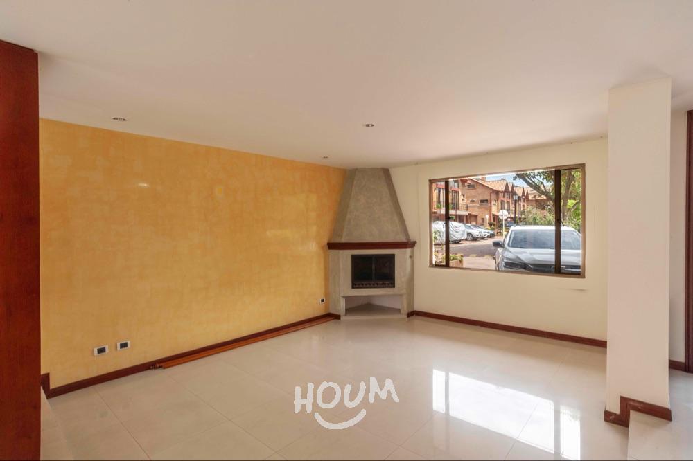Casa en venta en Villa Mercedes, Chía · foto 3 de 24