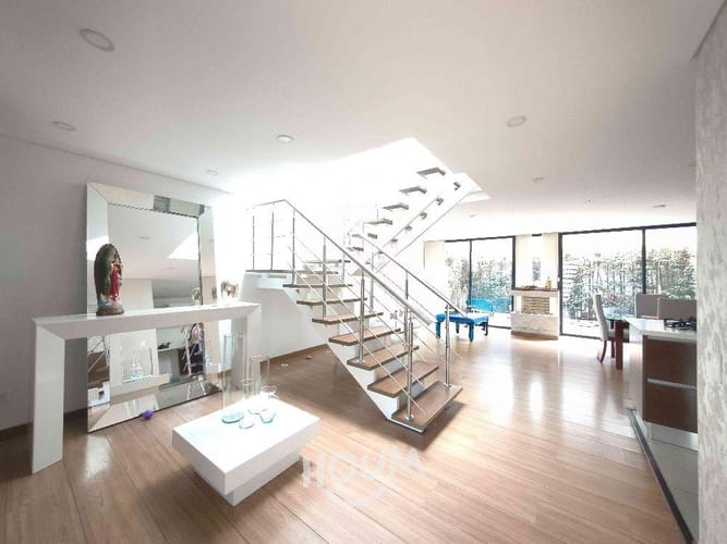 Casa de 3 alcobas en venta en Pueblo Viejo, Cota, 160 m² · foto 2 de 16