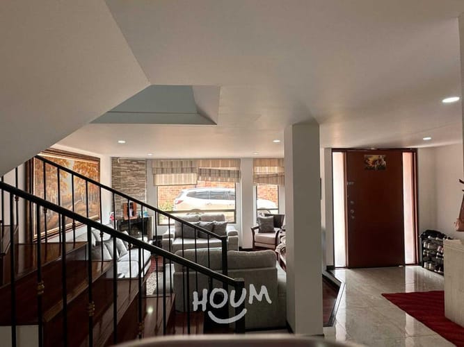 Casa de 4 alcobas en venta en Delicias Norte, Chía, 230 m² · foto 2 de 24