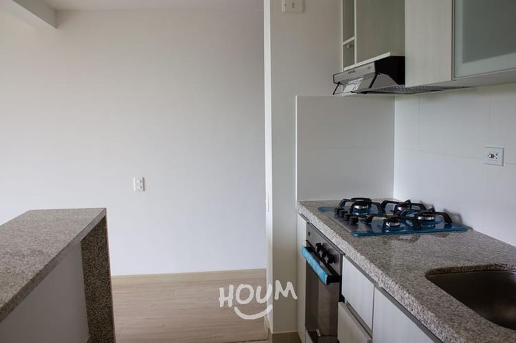 Apartamento de 3 alcobas en venta en La Estancia, Madrid, 76 m² · foto 5 de 24
