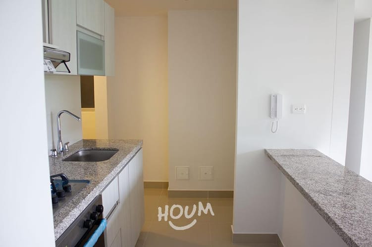Apartamento de 3 alcobas en venta en La Estancia, Madrid, 76 m² · foto 6 de 24