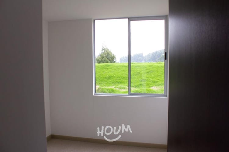 Apartamento de 3 alcobas en venta en La Estancia, Madrid, 76 m² · foto 18 de 24