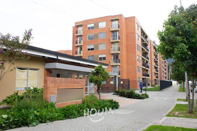 Apartamento de 3 alcobas en venta en La Estancia, Madrid, 76 m² · foto 24 de 24